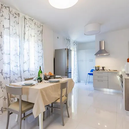 Il Delfino Appartement