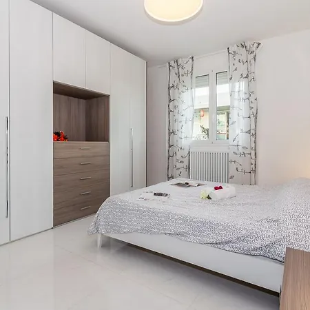 Il Delfino Appartement Viareggio